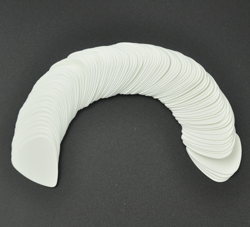 100pcs New Medium 0.71mm Blank Guitar Picks Plectrums Celluloid Solid White