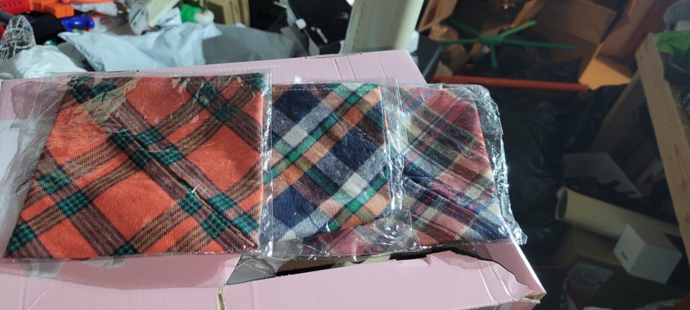 9 piece dog/cat Bandanas