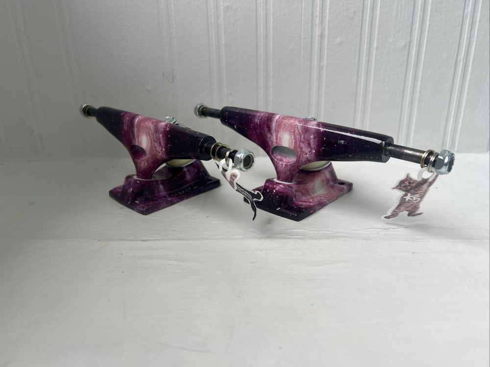 Krux K5 Skateboard Trucks 8.5 Galaxy