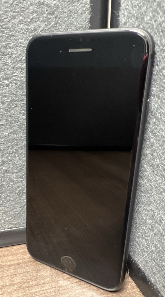iPhone 8 - 64 GB - Space Gray (Unlocked)