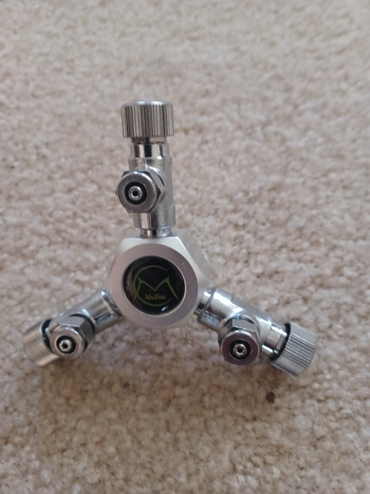 3 Outlet Co2 Manifold