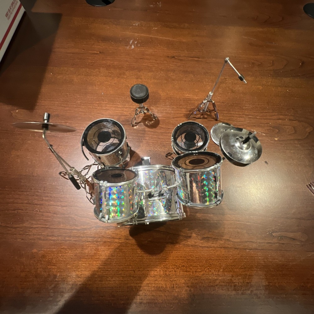 TAMA Miniature Drum set the Beatles edition.