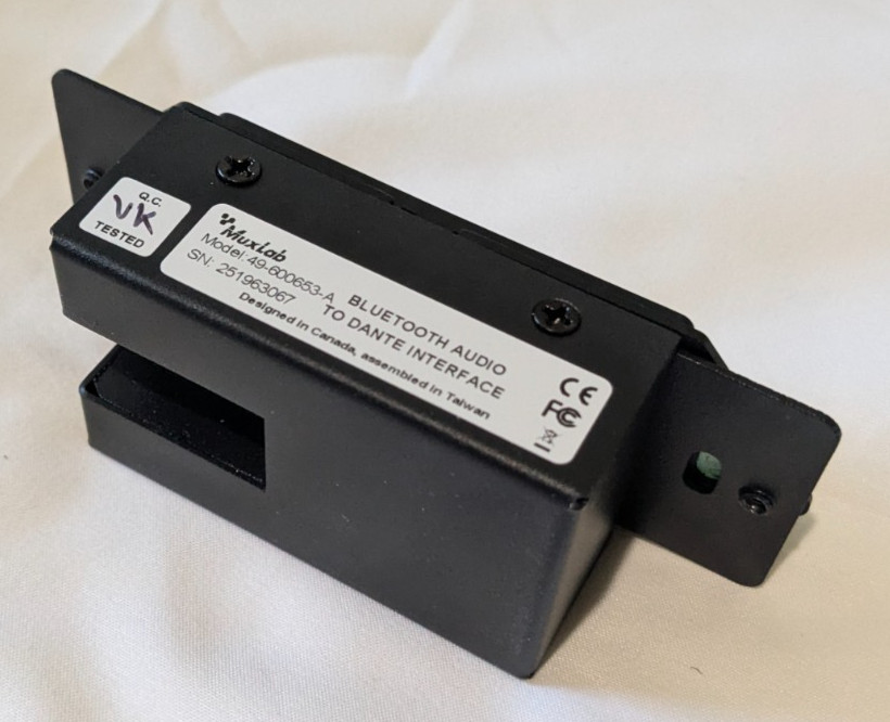 MuxLab 49-600653-A Bluetooth Dante Decora Wall Plate