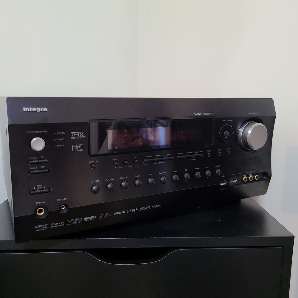 Integra DTR-50. 1 THX Multi-Zone, Bi-Amp