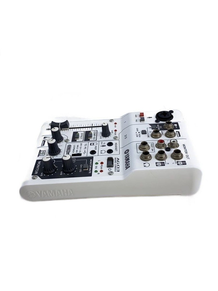 YAMAHA AG03 MIXER Used