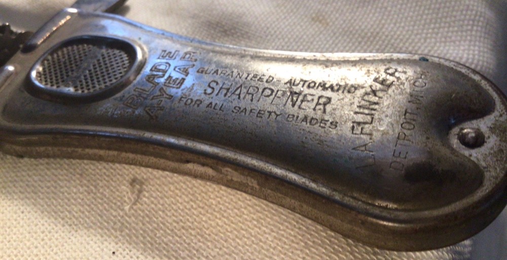 Vintage L.A. Flinker Blade A- Year Automatic Safety Razor Blade Sharpener