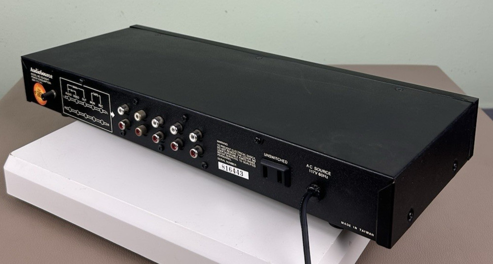 AUDIOSOURCE EQ EIGHT EQUALIZER