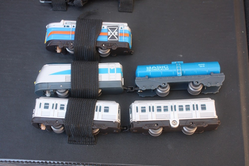 XTS Expandable Train System with Carry Case