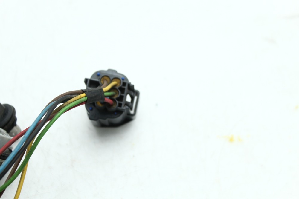 2006-2009 LAND RANGE ROVER REAR TAIL LIGHT BULB SOCKET WIRE HARNESS H2404