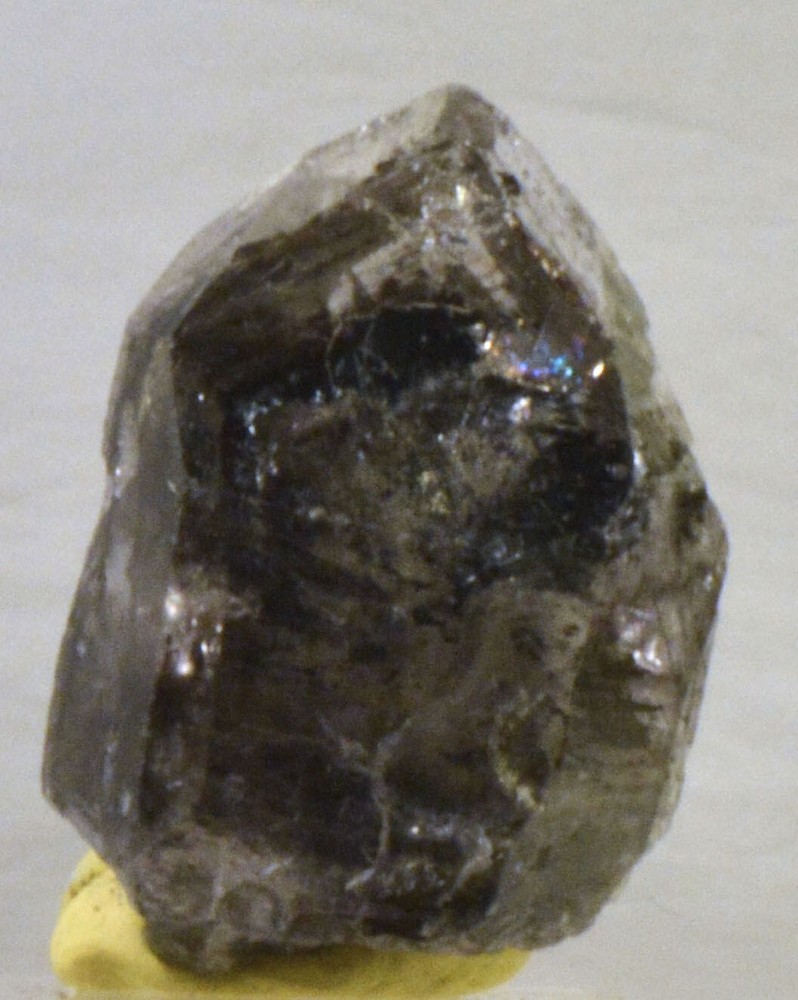 #2641 Quartz - China - - Inclusions - Rainbows