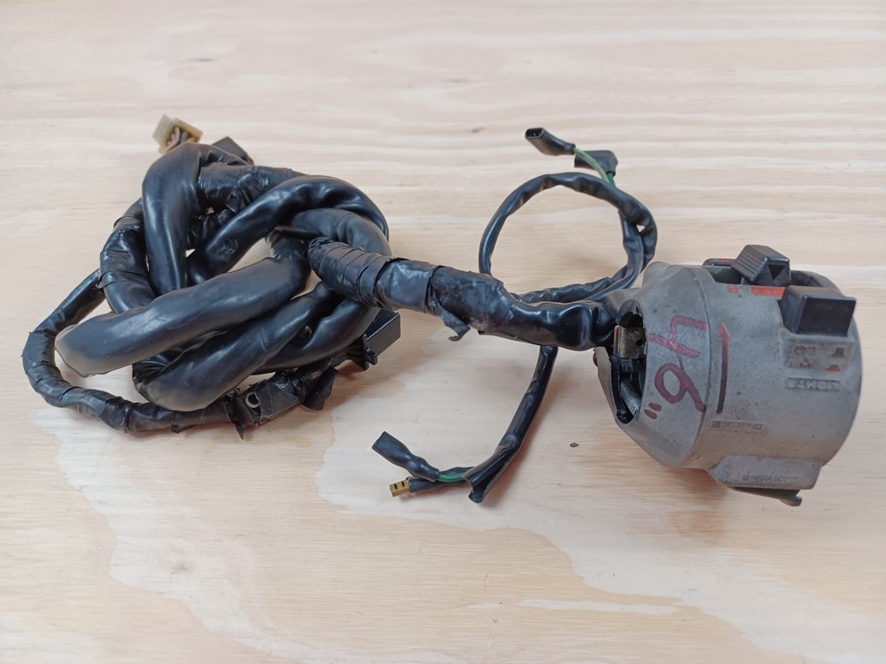 (D) Handlebar Switch Handlebar Fitting Left Honda CBR 600 F PC19 87-88 OEM