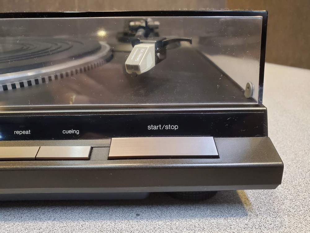 TECHNICS SL-QD33 Stereo Turntable, Quartz Direct Drive Automatic, Tested Working