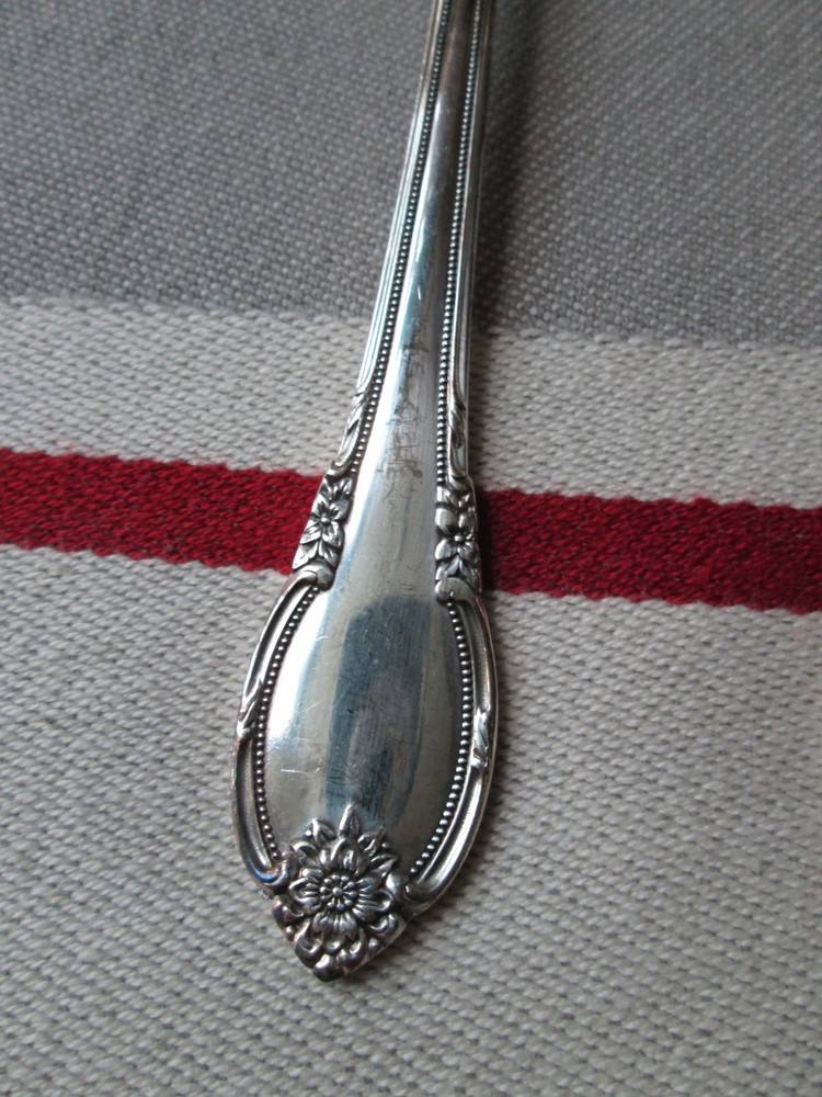 1847 Rogers Silverplate Remembrance 1950's Flatware Solid Serving Spoon 8 1/2"