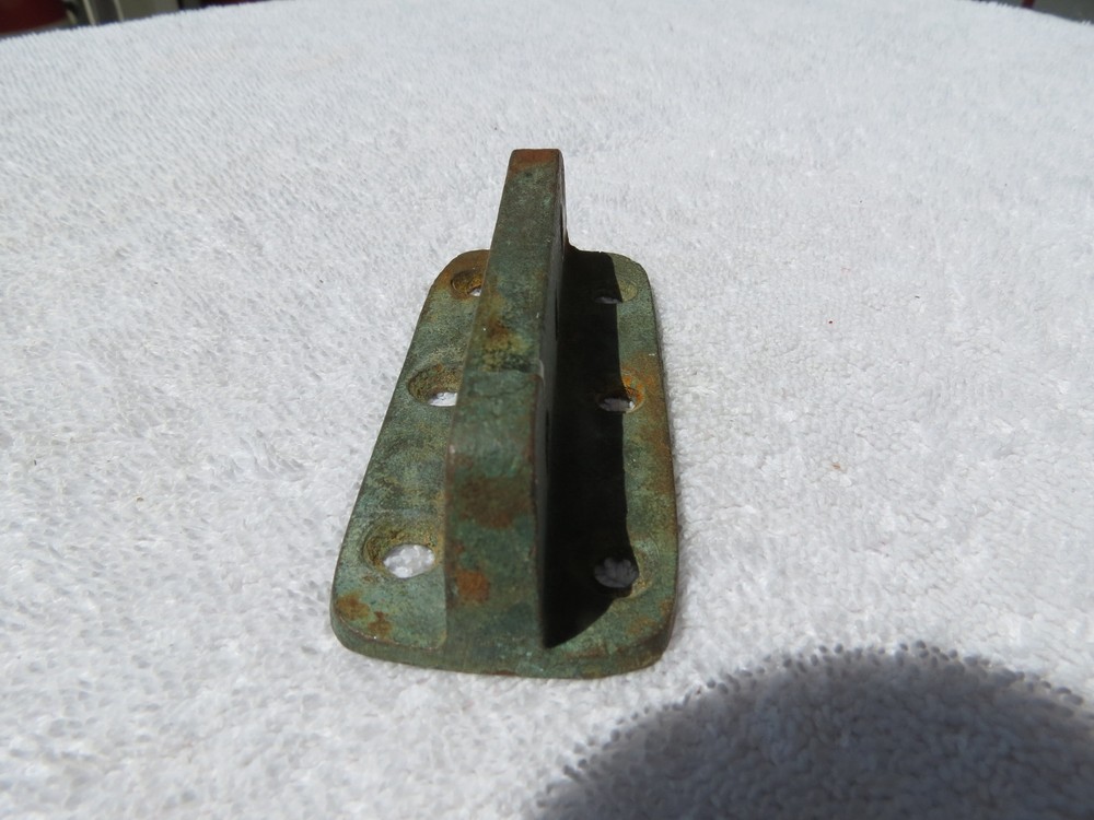 BRONZE STRAP ANCHOR MOUNT SAIL BOAT (C2.5C115)