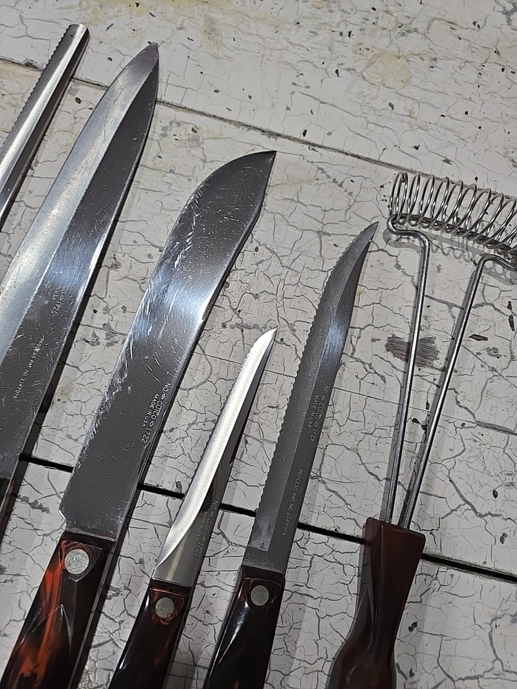 Cutco Knife Set (12) Used