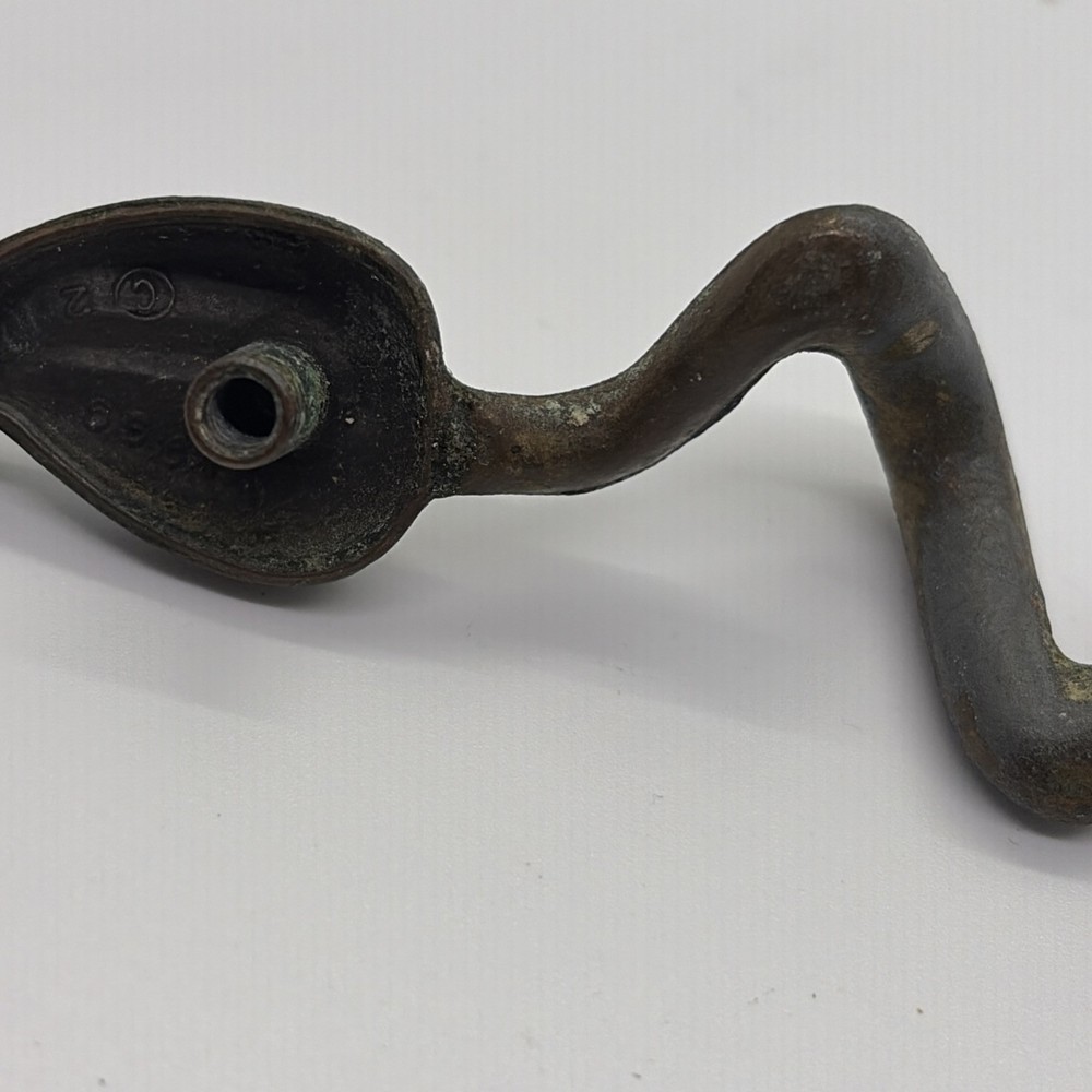 Vtg Brass Single Drawer Pull Leaf Design (11)