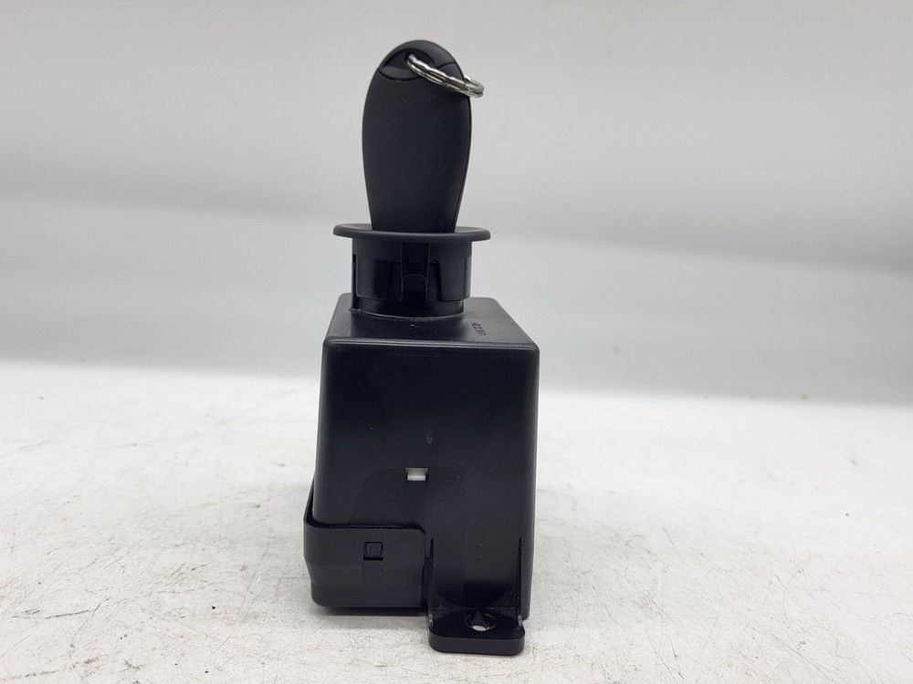 Ignition Switch Fits 09-14 ROUTAN P68068868AD