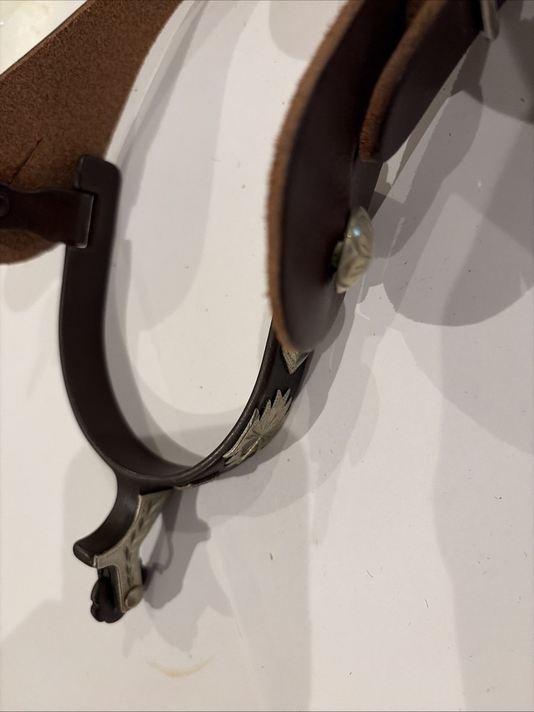 Weaver Spurs And Spur Strap Set