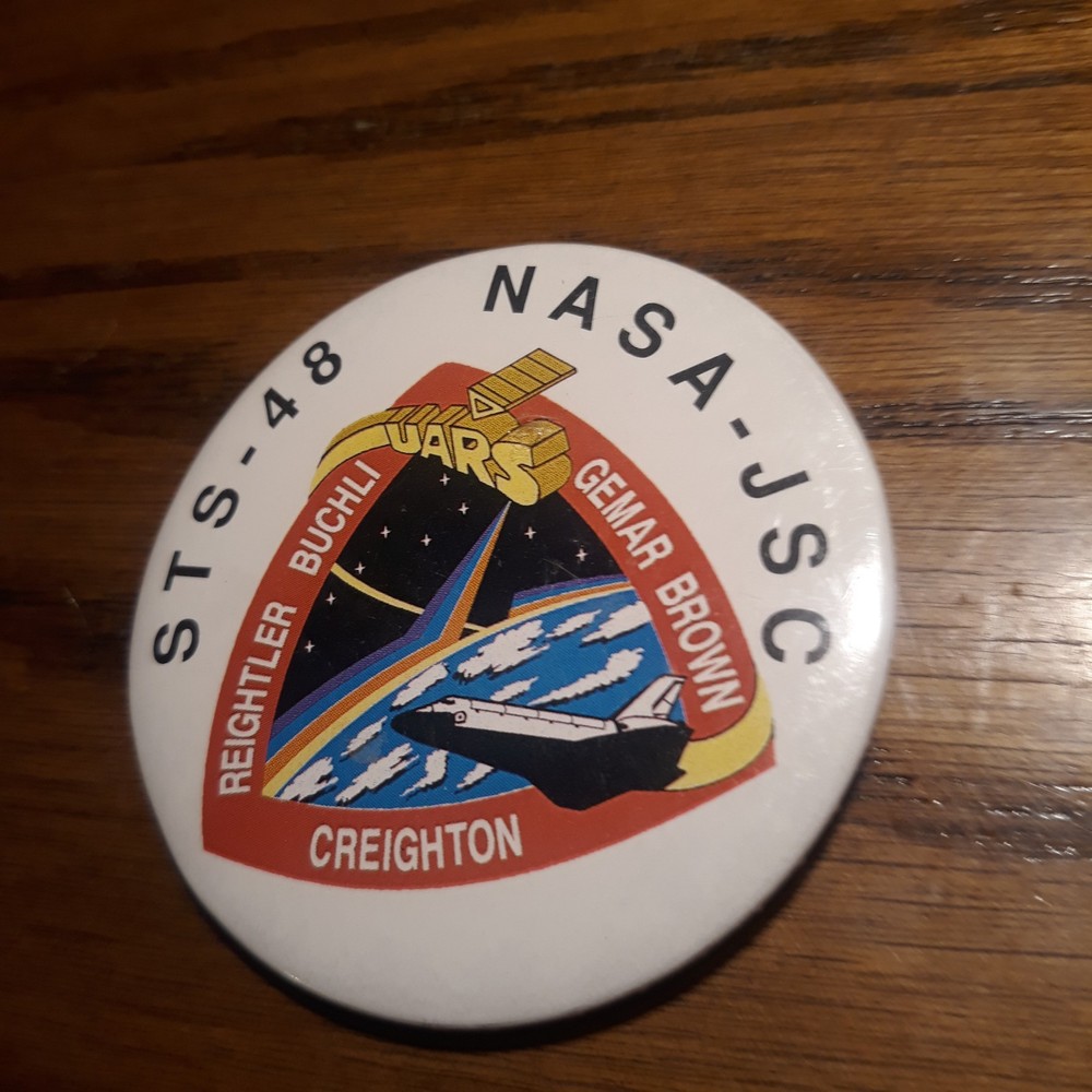 10 NASA Pins
