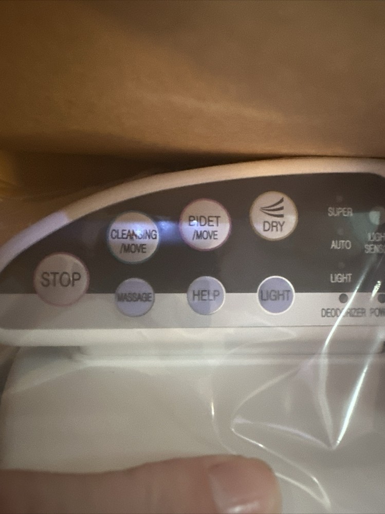 Blooming Bidet NB-R770E New With Controller
