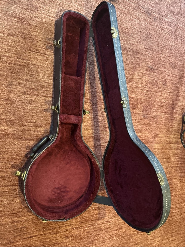 Alvarez Whyte Eagle 5-string Resonator Banjo with Original Hardshell Case