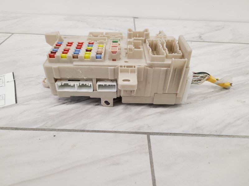 Fuse Box Cabin Fits 2004 Camry 570449