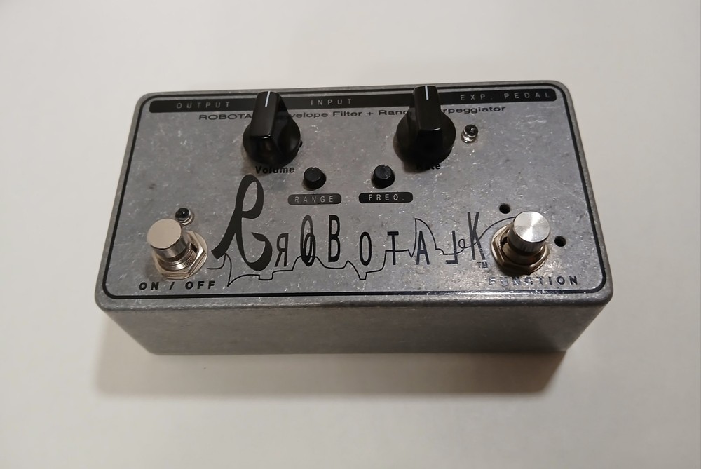 Xotic Robotalk Envelope Filter + Random Arpeggiator