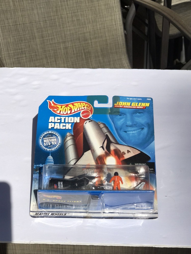 HOT WHEELS~Action Pack Set~John Glenn~Shuttle~Capsule~3figures~2 space craft