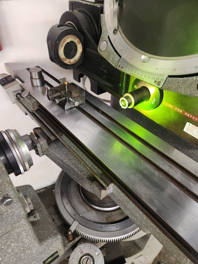 JONES AND LAMSON OPTICAL COMPARATOR MODEL PC-14A