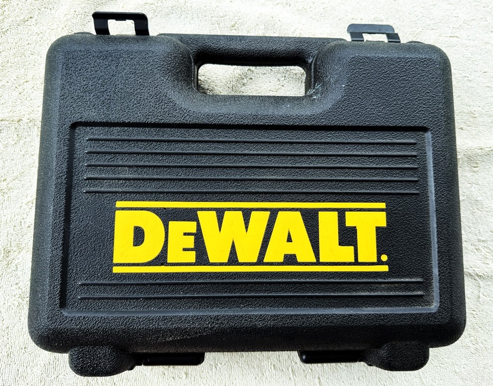 DEWALT DW 106 CORDED DRILL