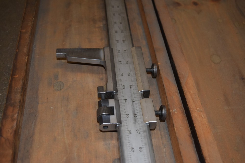 CSE 82" 83" Vernier Caliper