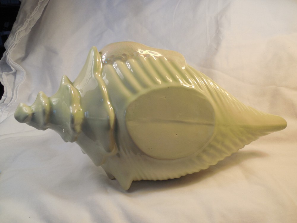Vintage Conch sea shell Mermaid handle ceramic planet basket