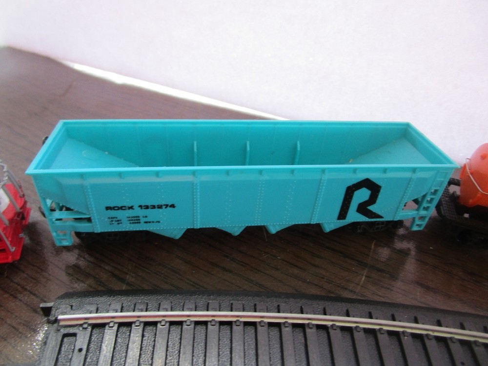 Bachmann E-Z Track System HO Scale Santa Fe Thunderbolt Electric Train Set #6067