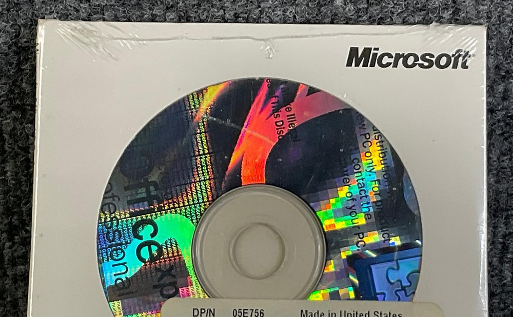 Microsoft Office XP Professional CD Disc Set With Publisher - New