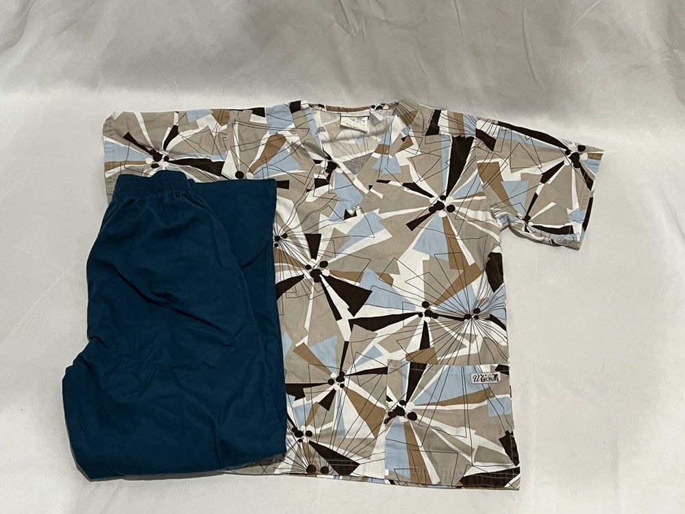 Woman’s XS scrub set.