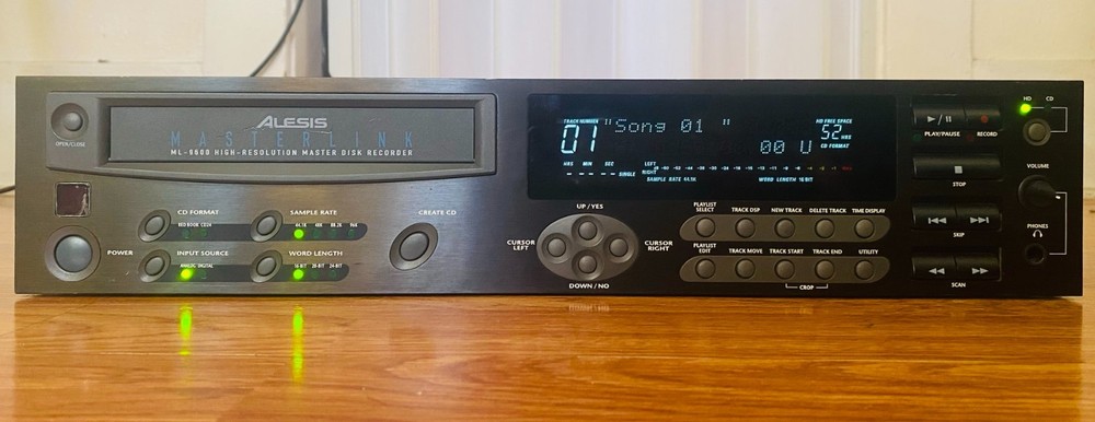 Alesis Masterlink ML-9600 Hard Disk Mastering Recorder with Remote Fully Works