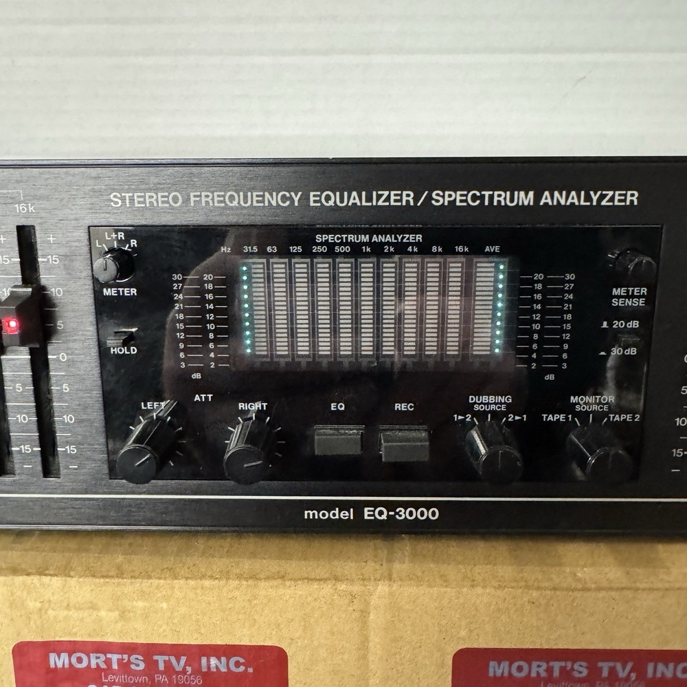 BSR EQ-3000 10-BAND STEREO FREQUENCY EQUALIZER / SPECTRUM ANALYZER - SERVICED