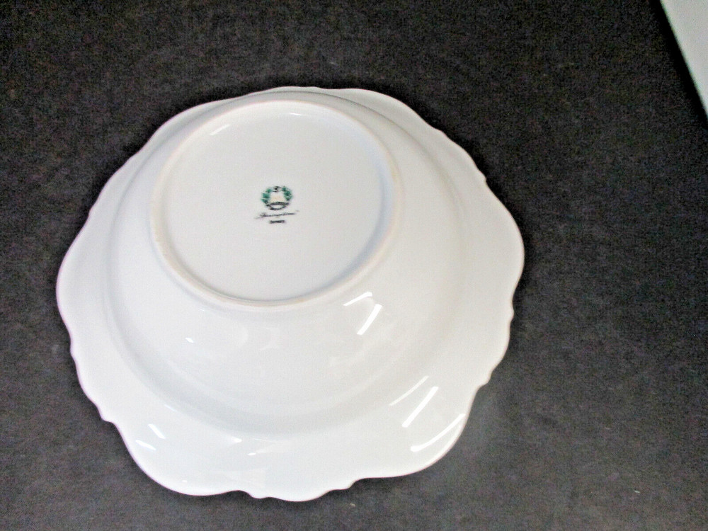 PATTERN SPRINGTIME BY MITTERTEICH ONE 9 1/2 INCH VEGETABLE BOWL MINT