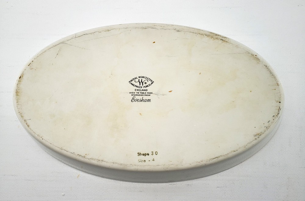 Royal Worcester Evesham Oval Serving / Baking Dish Shape 30 Size 4 asparagus