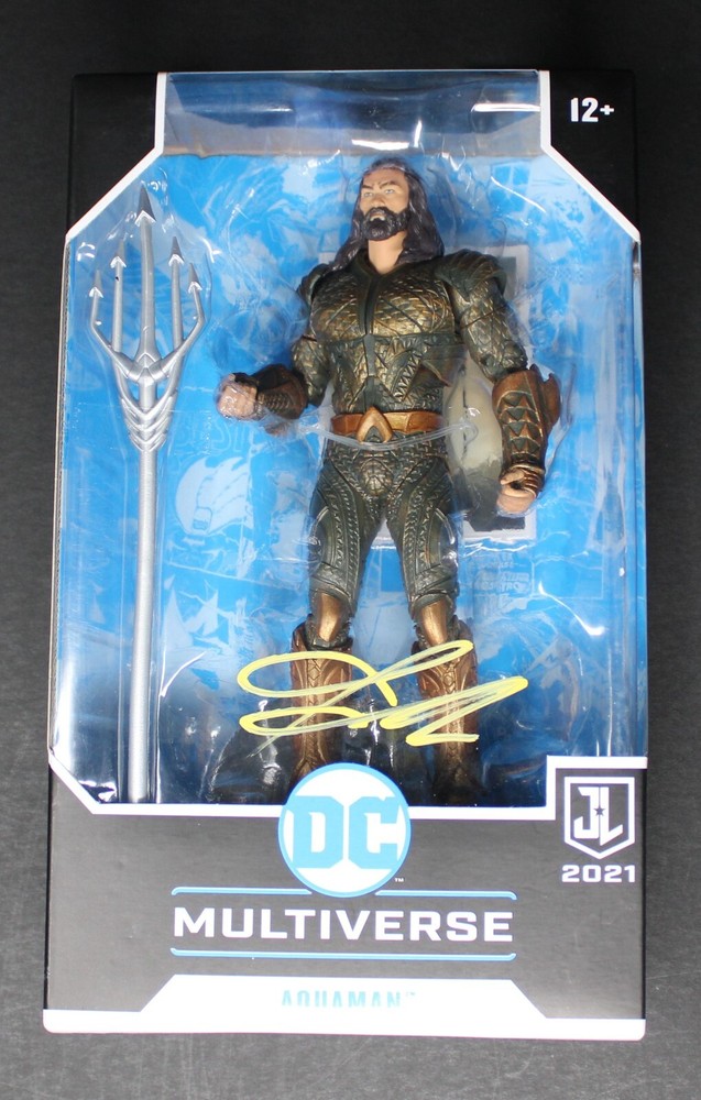 DC MULTIVERSE, Aquaman FIGURE - JASON MOMOA Signed, Redtooth certified