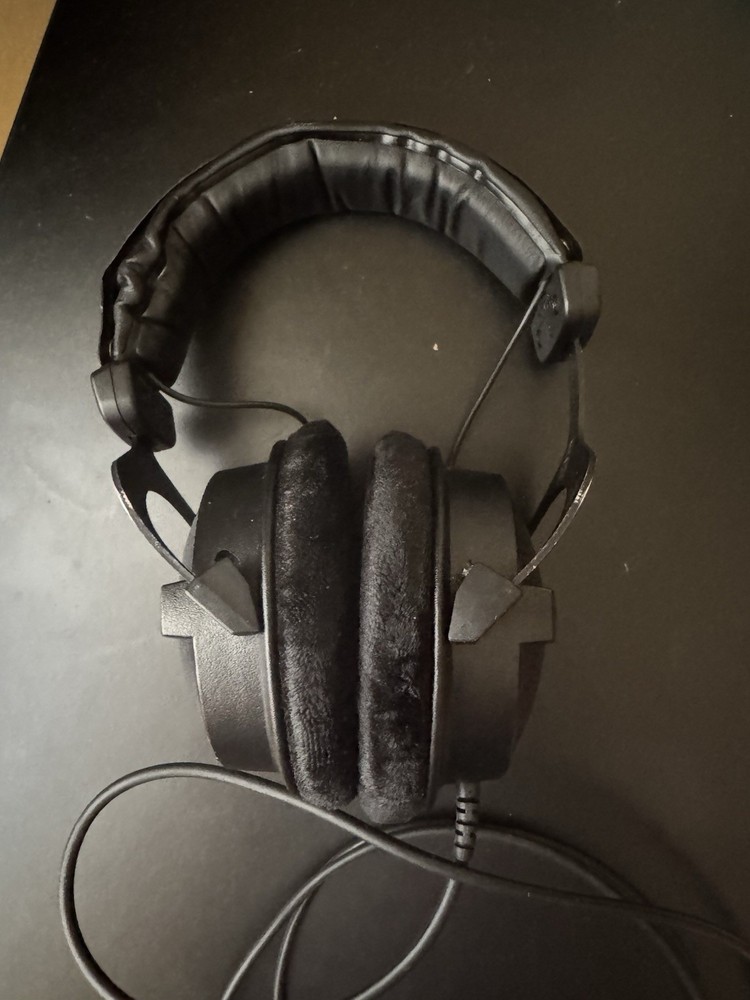 beyerdynamic DT 770 Pro Studio Headphones - Black