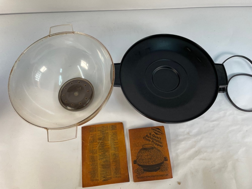 Vintage West Bend 4-Quart Automatic Corn Popper