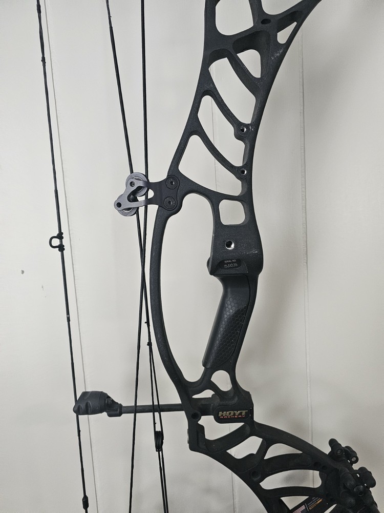 Hoyt Helix Compound Bow