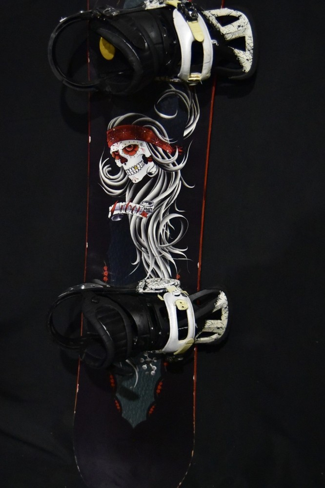 ARBOR DRAFT SNOWBOARD SIZE 153 CM WITH LARGE BINDINGS