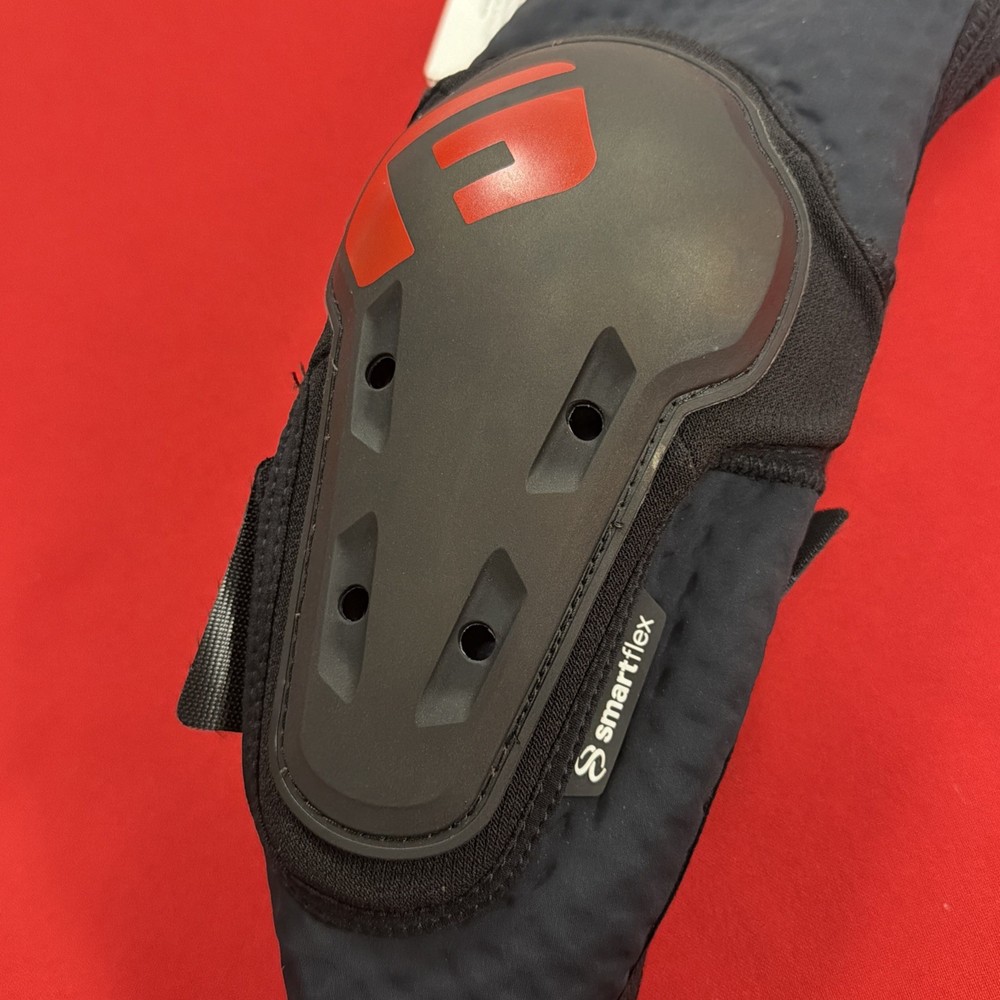 G-FORM E LINE , Knee Guards Adult Medium Black, New