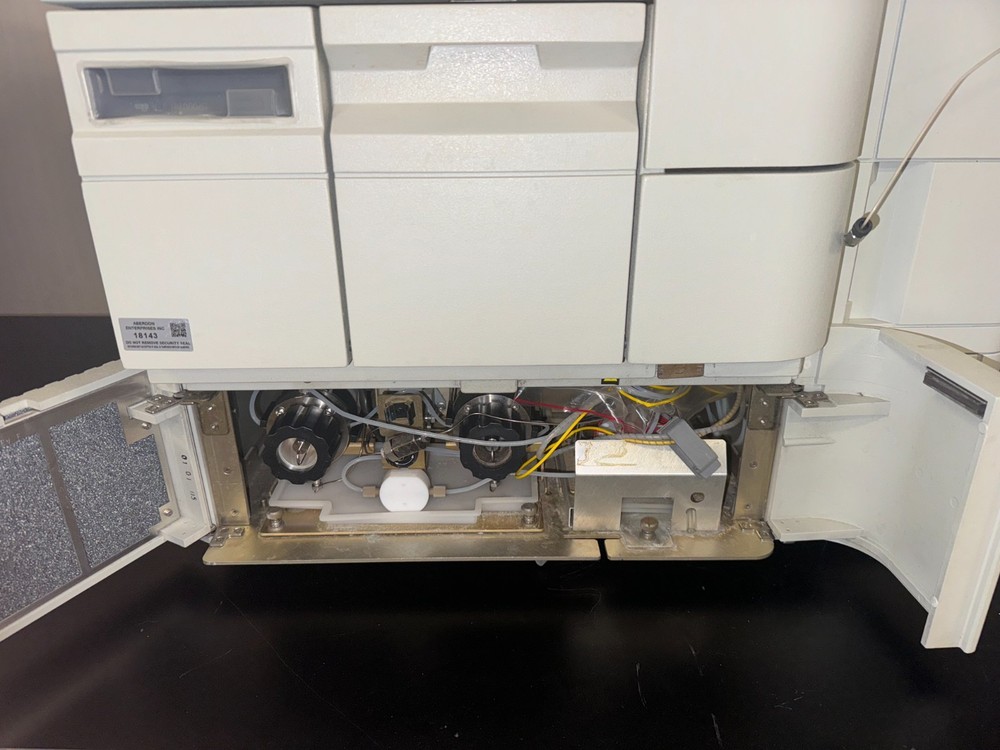 Waters e2695 Separations Module 2489 UV Detector HPLC System #18143