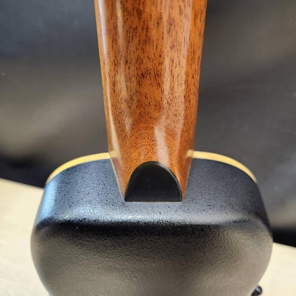 Applause Electric Ukulele Ovation UAE20