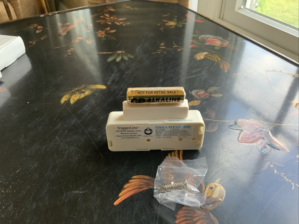 Smarthome Wireless Window Door Sensor INSTEON. (Open/Close) Model 2421.