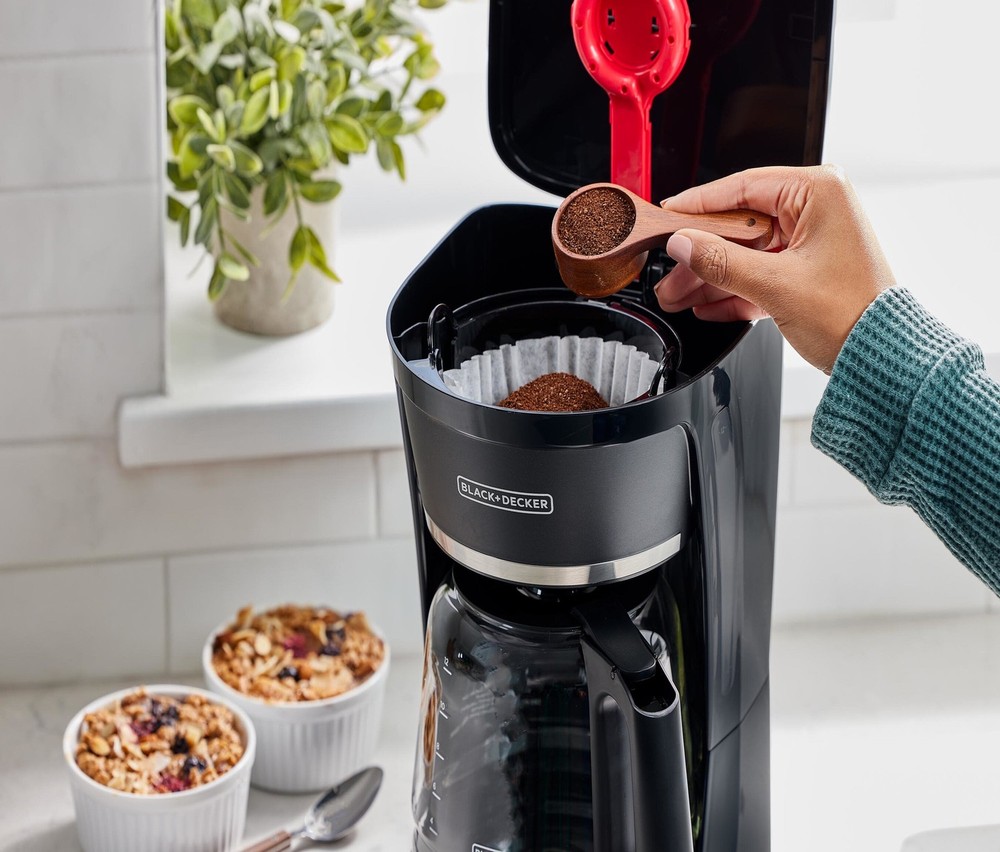 BLACK+DECKER Programmable 12-Cup Drip Coffee Maker