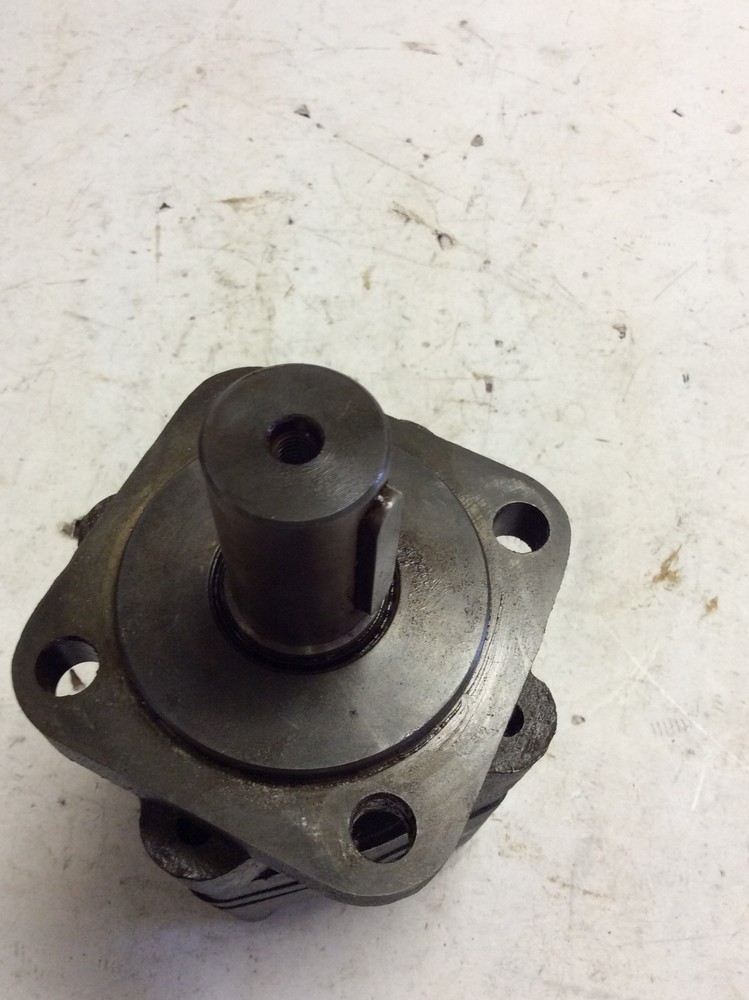 Danfoss Hydraulic Motor 151F0201 2 OMS100